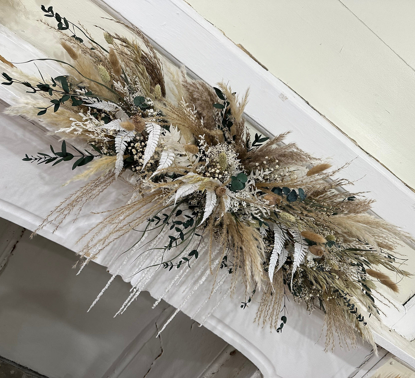 Dried Flower Garland - Mantelpiece Pampas Display