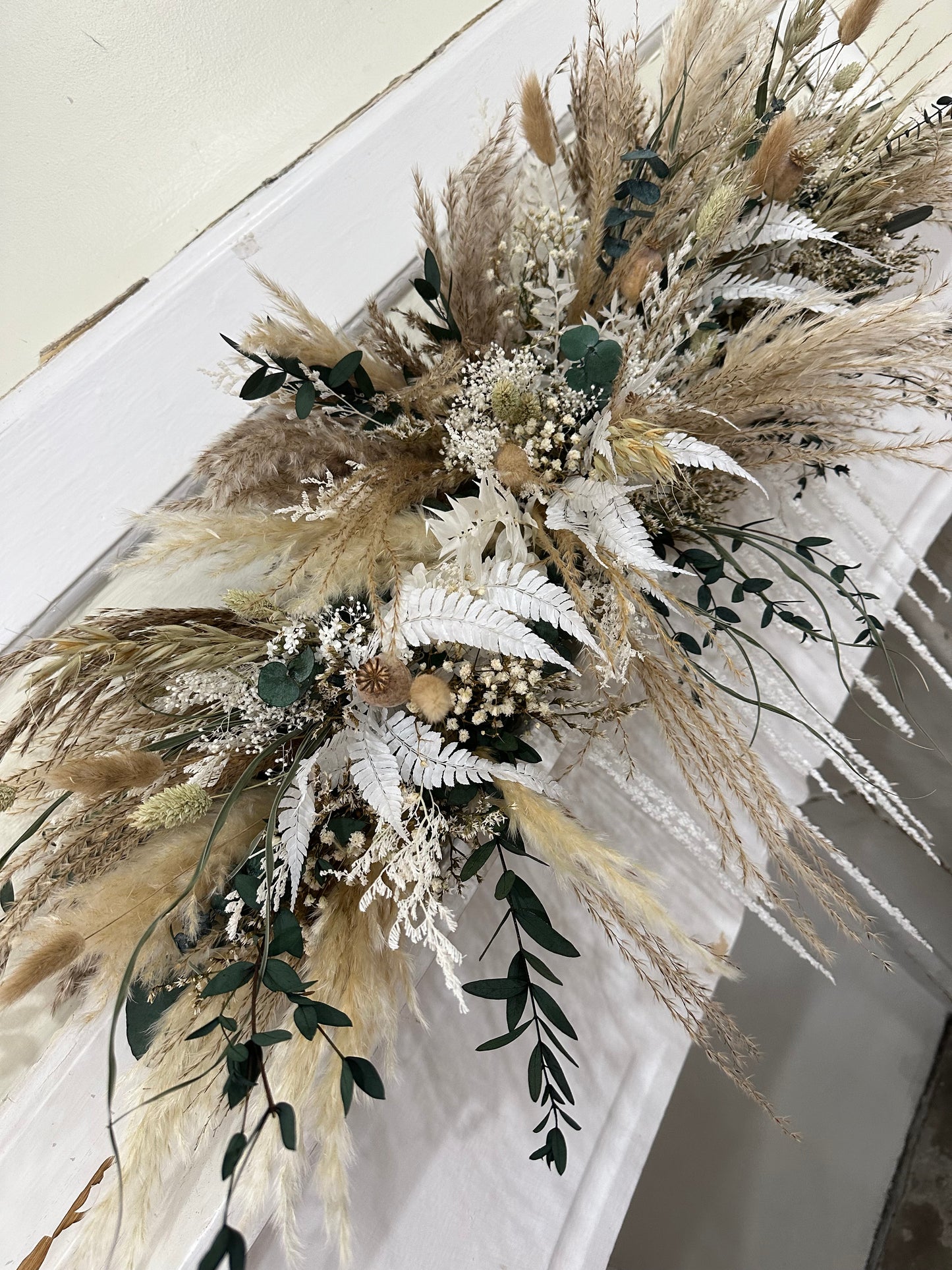 Mantle flowers dried flower garland 