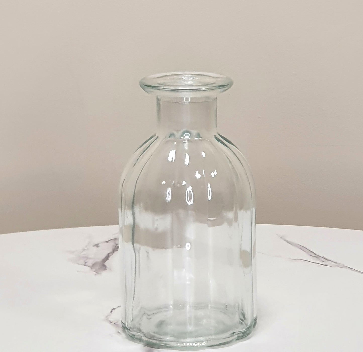 Glass Bud Vase - 14cm